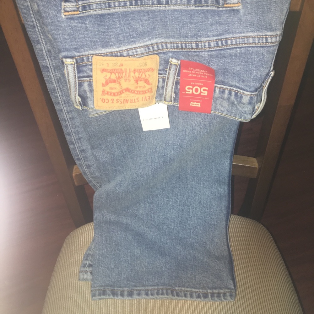 Levi’s brand new 505 jeans save $5